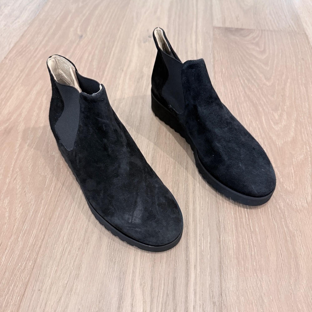 Amalfi Black Suede Chukka Boots - Picture 2 of 6